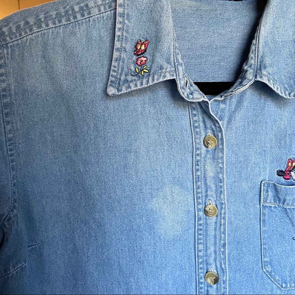 Vintage Winnie The Pooh Women’s Denim Button Up Shirt Gem